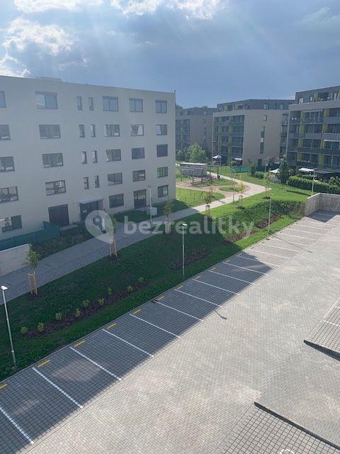 Prenájom bytu 2-izbový 56 m², V Hliníkách, Chrudim, Pardubický kraj