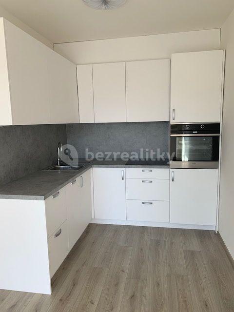 Prenájom bytu 2-izbový 56 m², V Hliníkách, Chrudim, Pardubický kraj