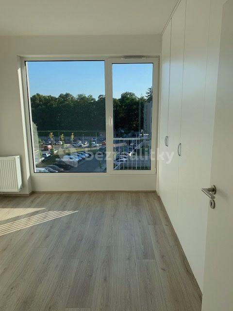 Prenájom bytu 2-izbový 56 m², V Hliníkách, Chrudim, Pardubický kraj