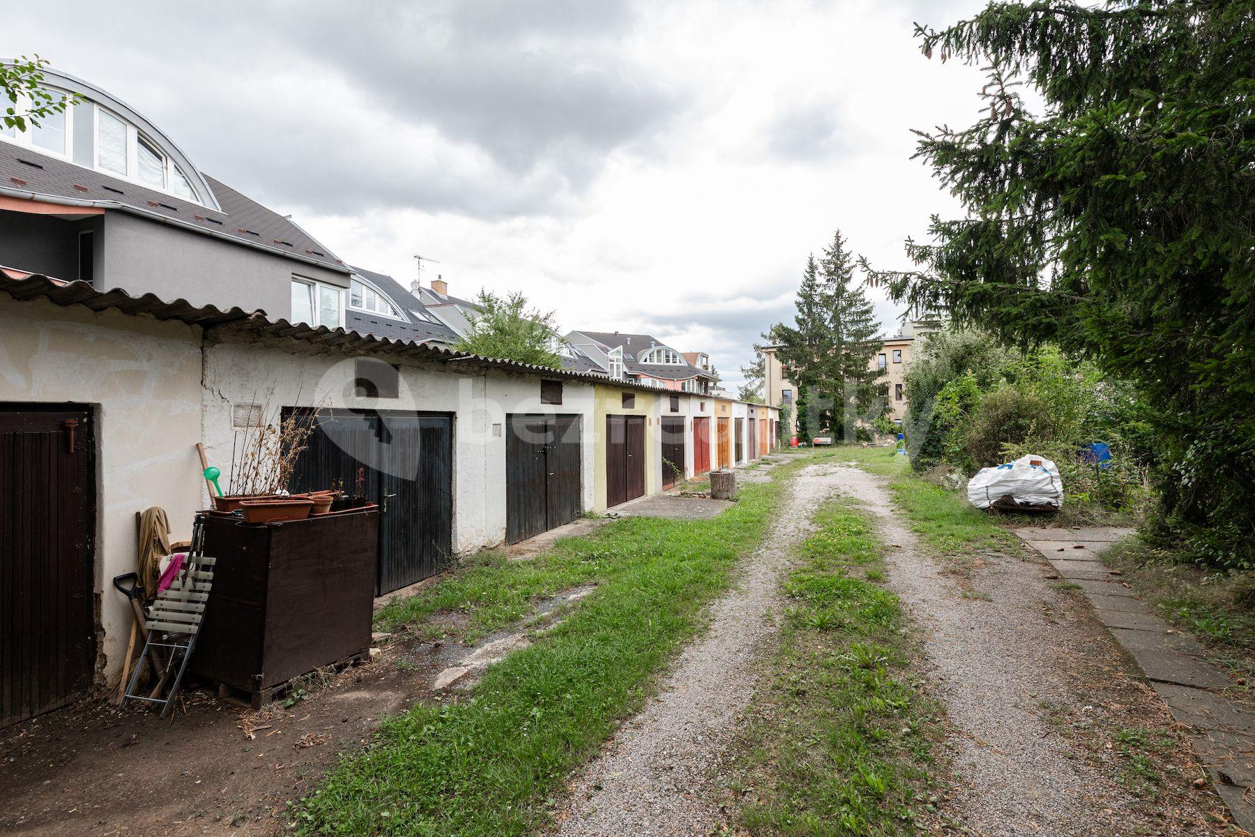 Predaj bytu 3-izbový 67 m², Školská, Hostivice, Středočeský kraj