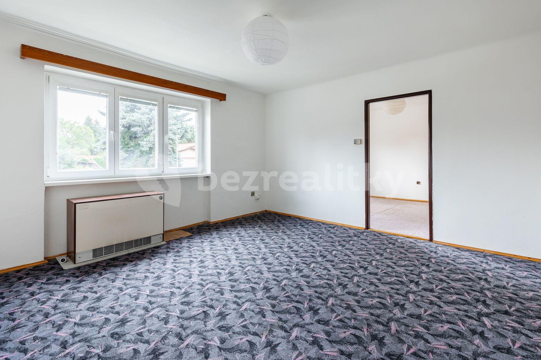 Predaj bytu 3-izbový 67 m², Školská, Hostivice, Středočeský kraj