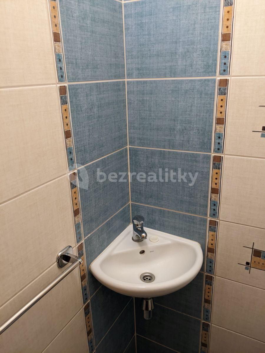 Prenájom bytu 3-izbový 80 m², U kovárny, Olomouc, Olomoucký kraj