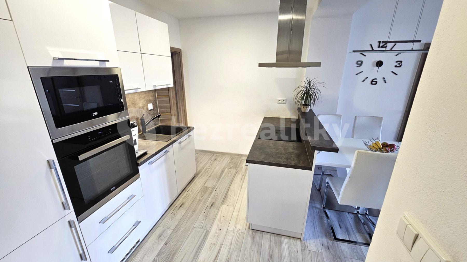 Predaj bytu 3-izbový 62 m², Černokostelecká, Praha, Praha