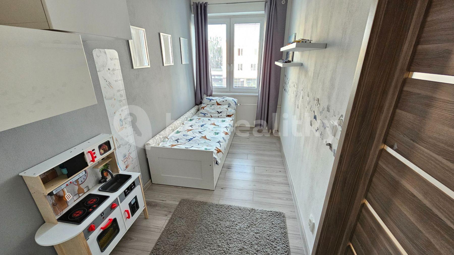 Predaj bytu 3-izbový 62 m², Černokostelecká, Praha, Praha