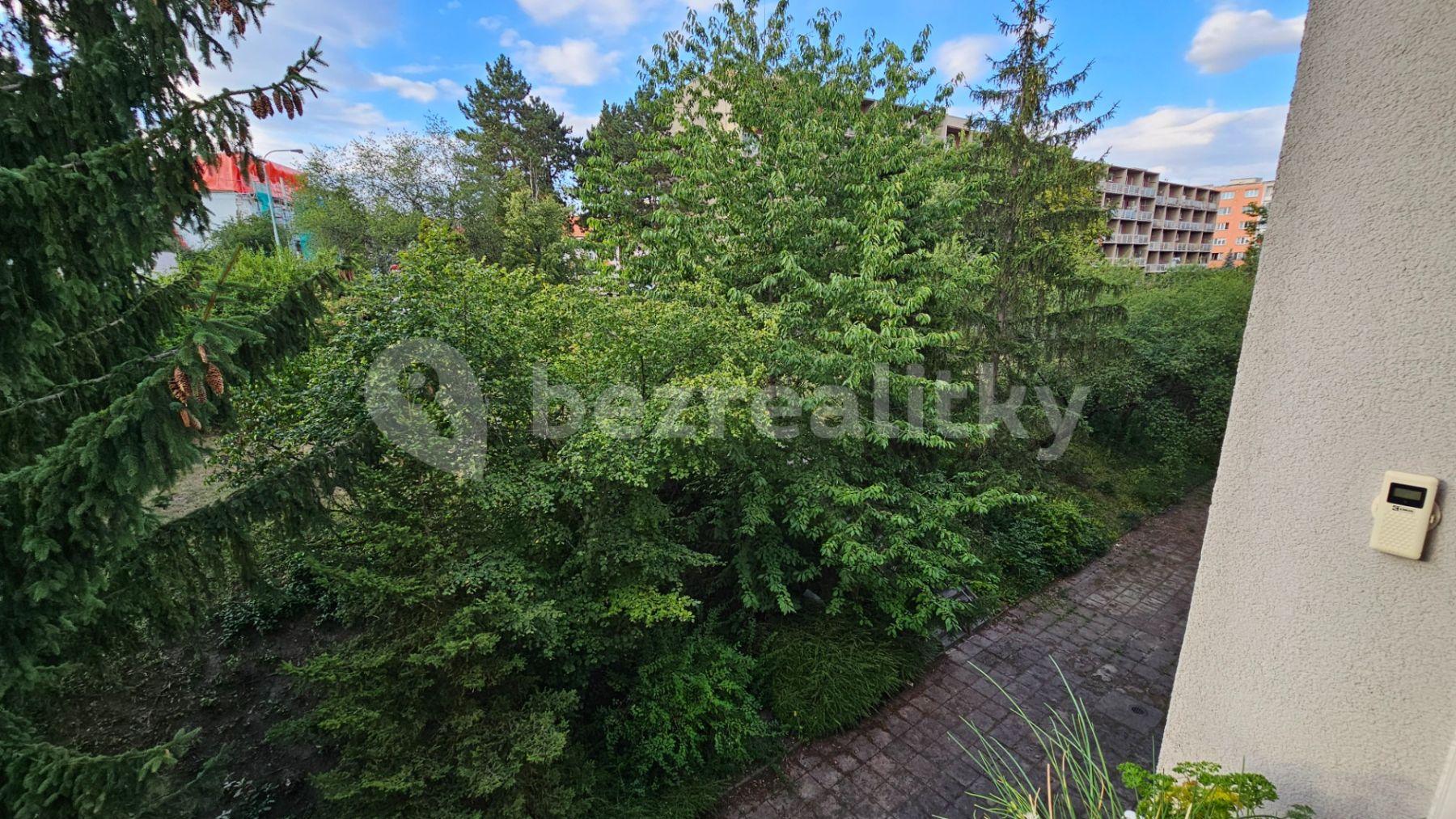 Predaj bytu 3-izbový 62 m², Černokostelecká, Praha, Praha