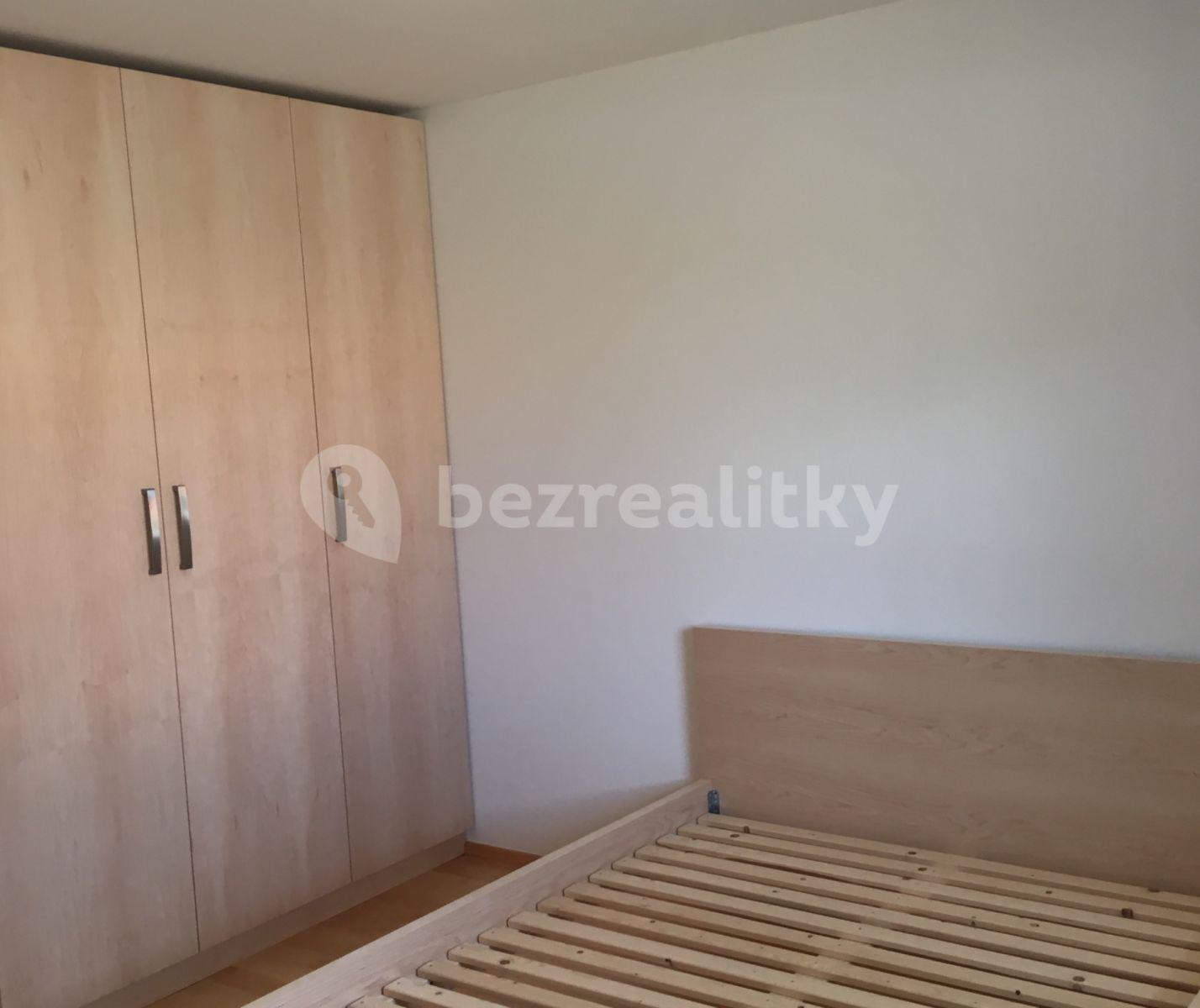 Prenájom bytu 2-izbový 58 m², U Statku, Hýskov, Středočeský kraj