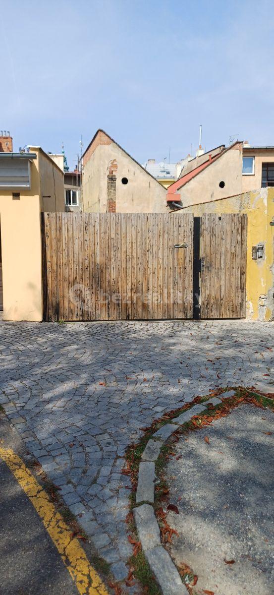 Prenájom bytu 3-izbový 70 m², Vodní, Kroměříž, Zlínský kraj