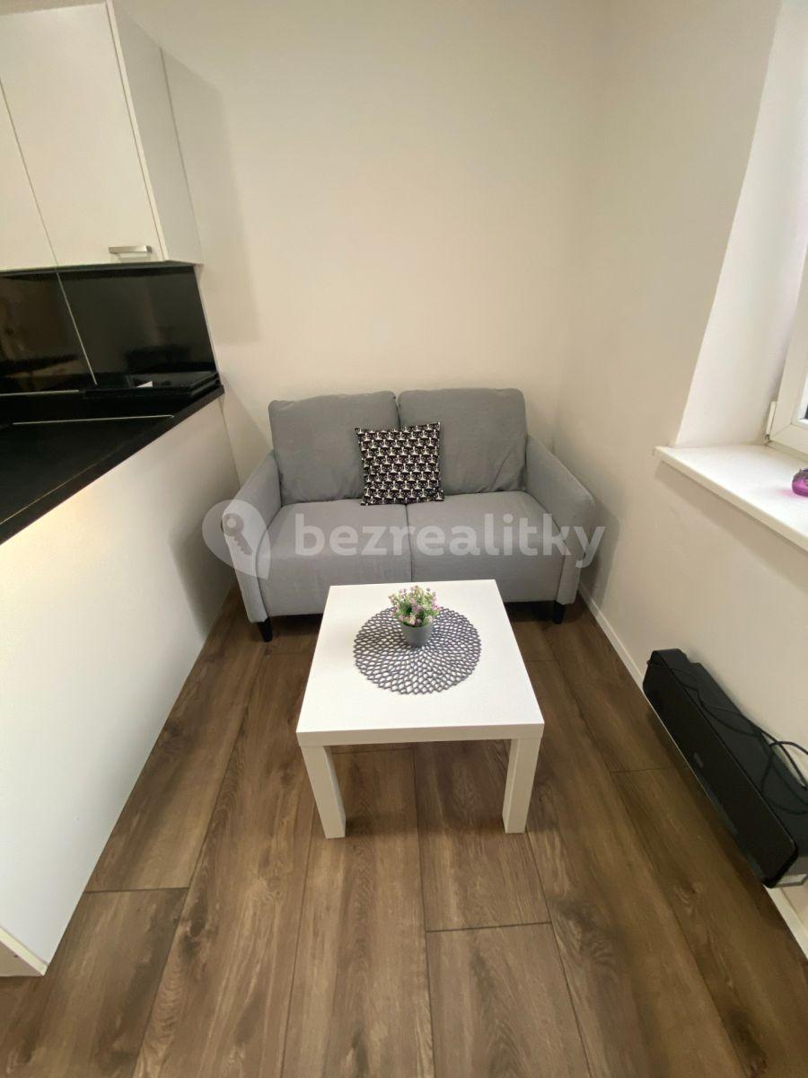 Prenájom bytu 1-izbový 35 m², Záběhlická, Praha, Praha