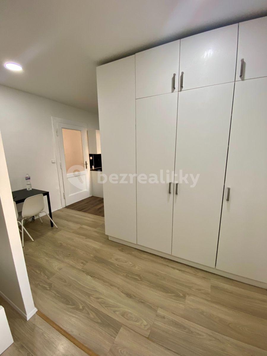 Prenájom bytu 1-izbový 35 m², Záběhlická, Praha, Praha