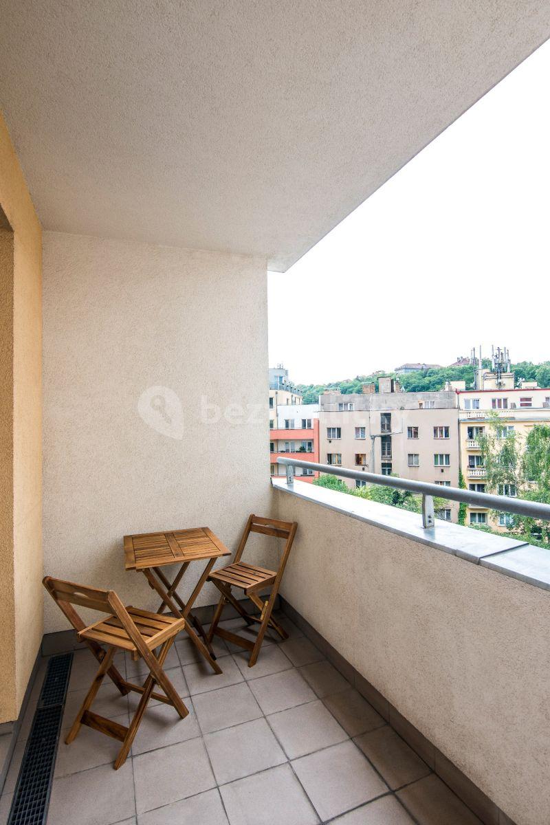 Prenájom bytu 2-izbový 46 m², Plzeňská, Praha, Praha