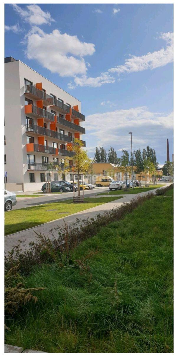 Predaj bytu 3-izbový 87 m², Strnadových, Praha, Praha