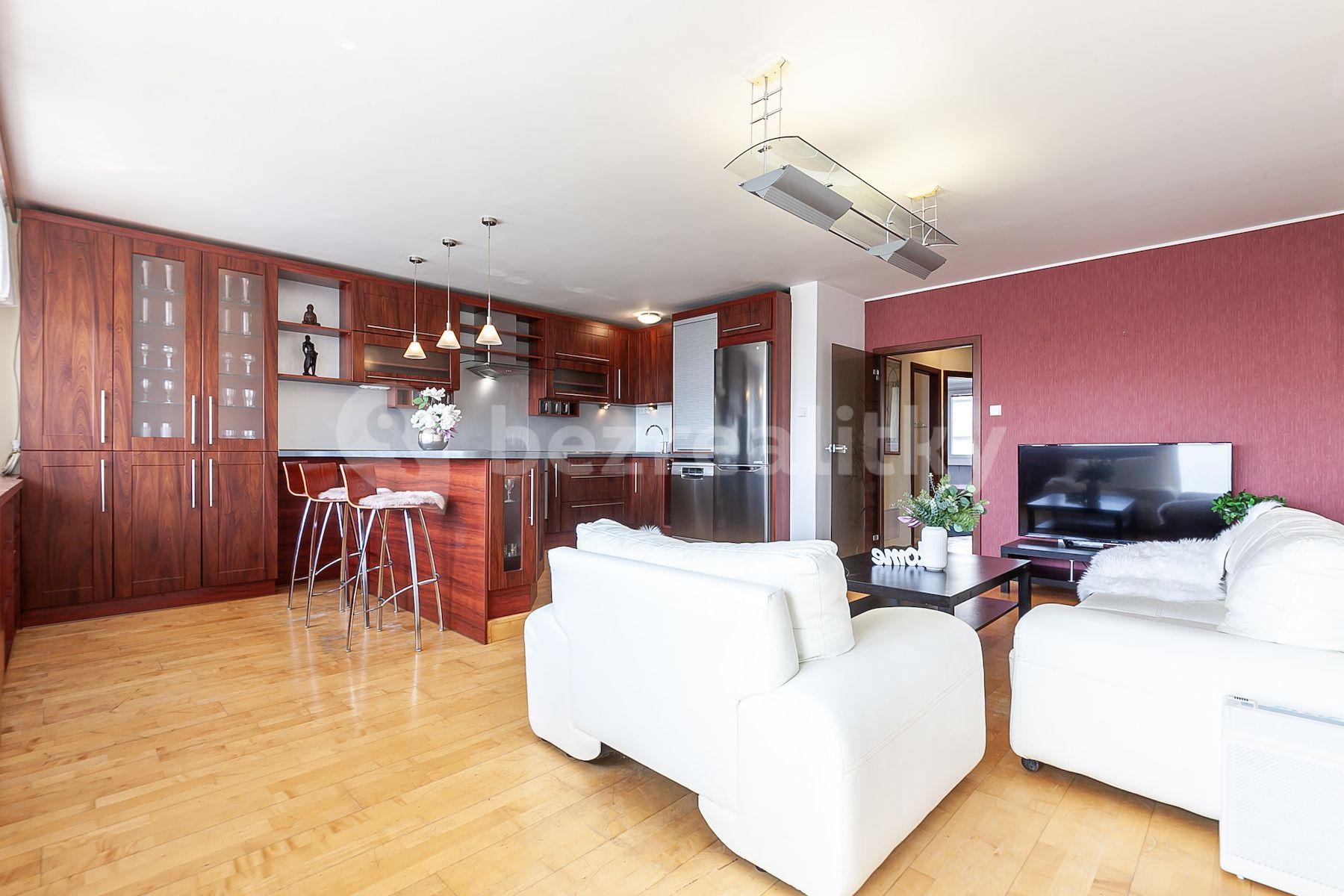 Predaj bytu 3-izbový 80 m², Jateční, Praha, Praha