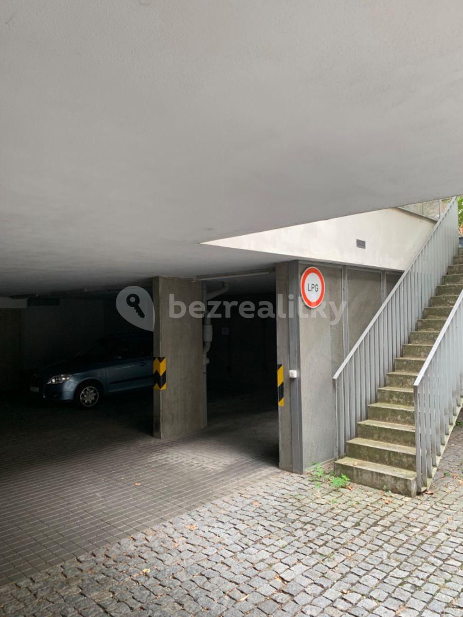 Prenájom garáže 13 m², Kollárova, Praha, Praha