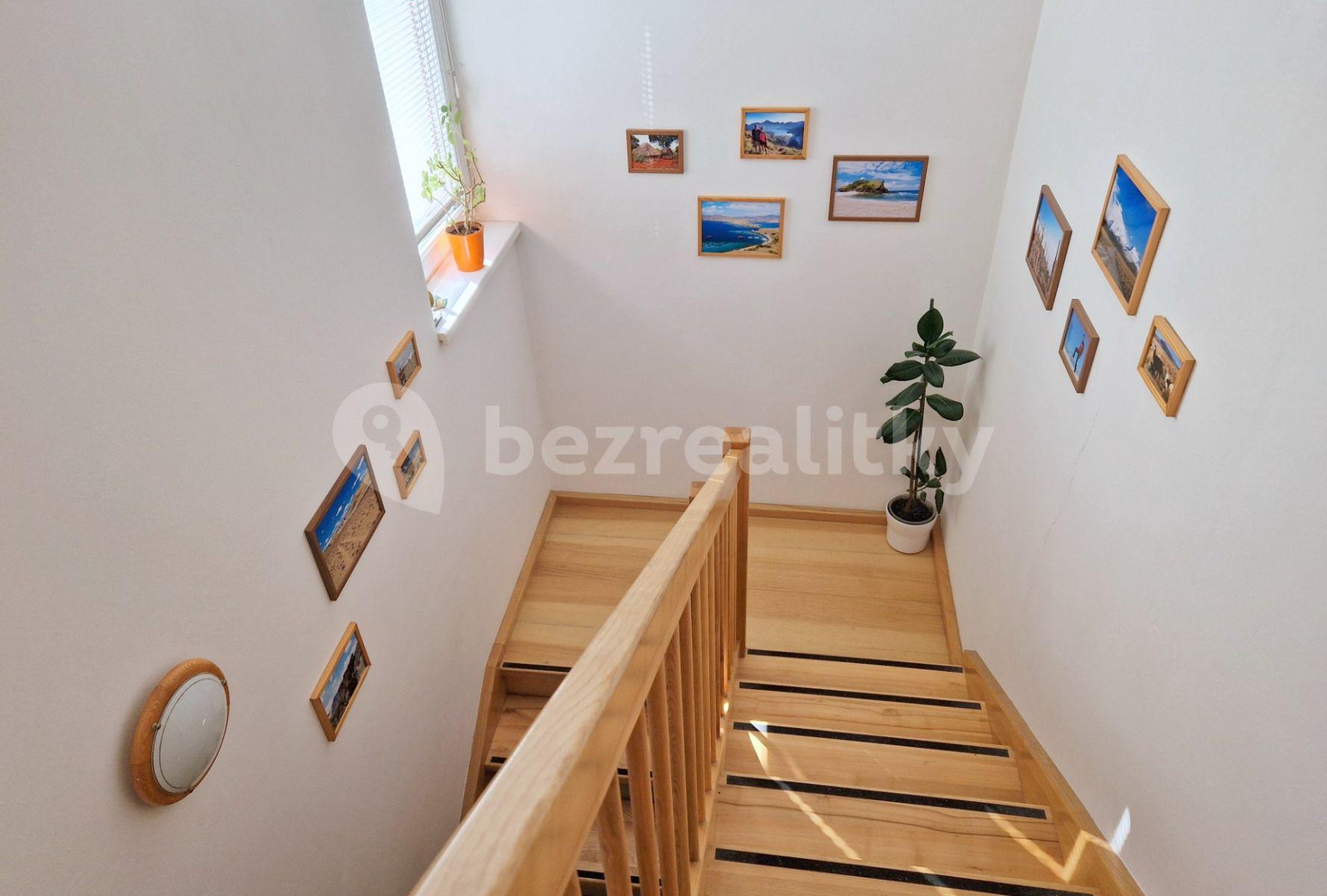 Predaj domu 121 m², pozemek 260 m², Zlatnická, Jenštejn, Středočeský kraj