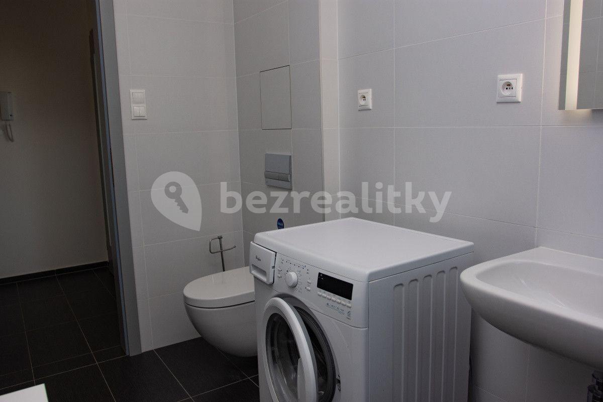 Prenájom bytu 1-izbový 39 m², Pod Stolovou Horou, Praha, Praha