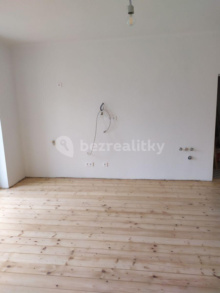 Predaj bytu 3-izbový 77 m², Kpt. Jaroše, Beroun, Středočeský kraj