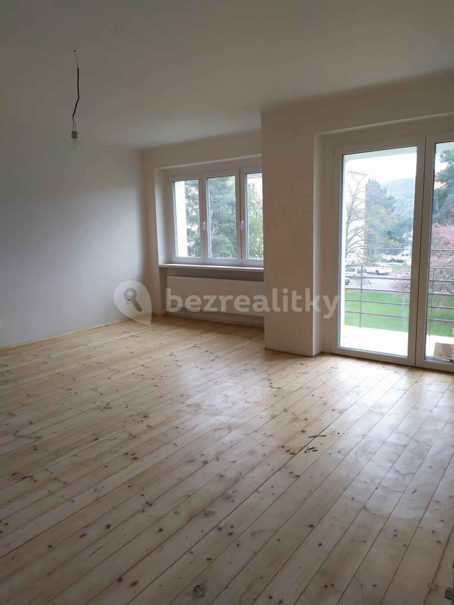 Predaj bytu 3-izbový 77 m², Kpt. Jaroše, Beroun, Středočeský kraj