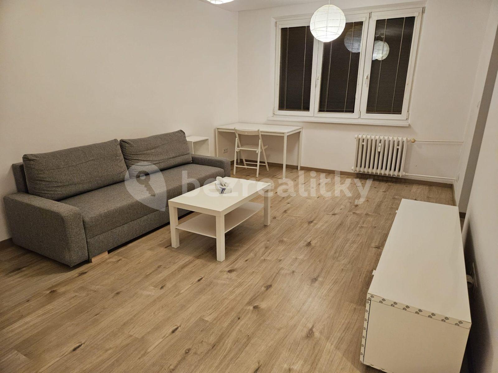 Prenájom bytu 2-izbový 55 m², Komárnická, Ružinov, Bratislavský kraj