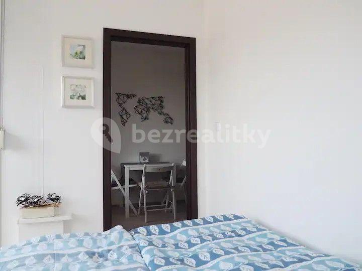 Prenájom bytu 2-izbový 60 m², Drieňová j, Ružinov, Bratislavský kraj