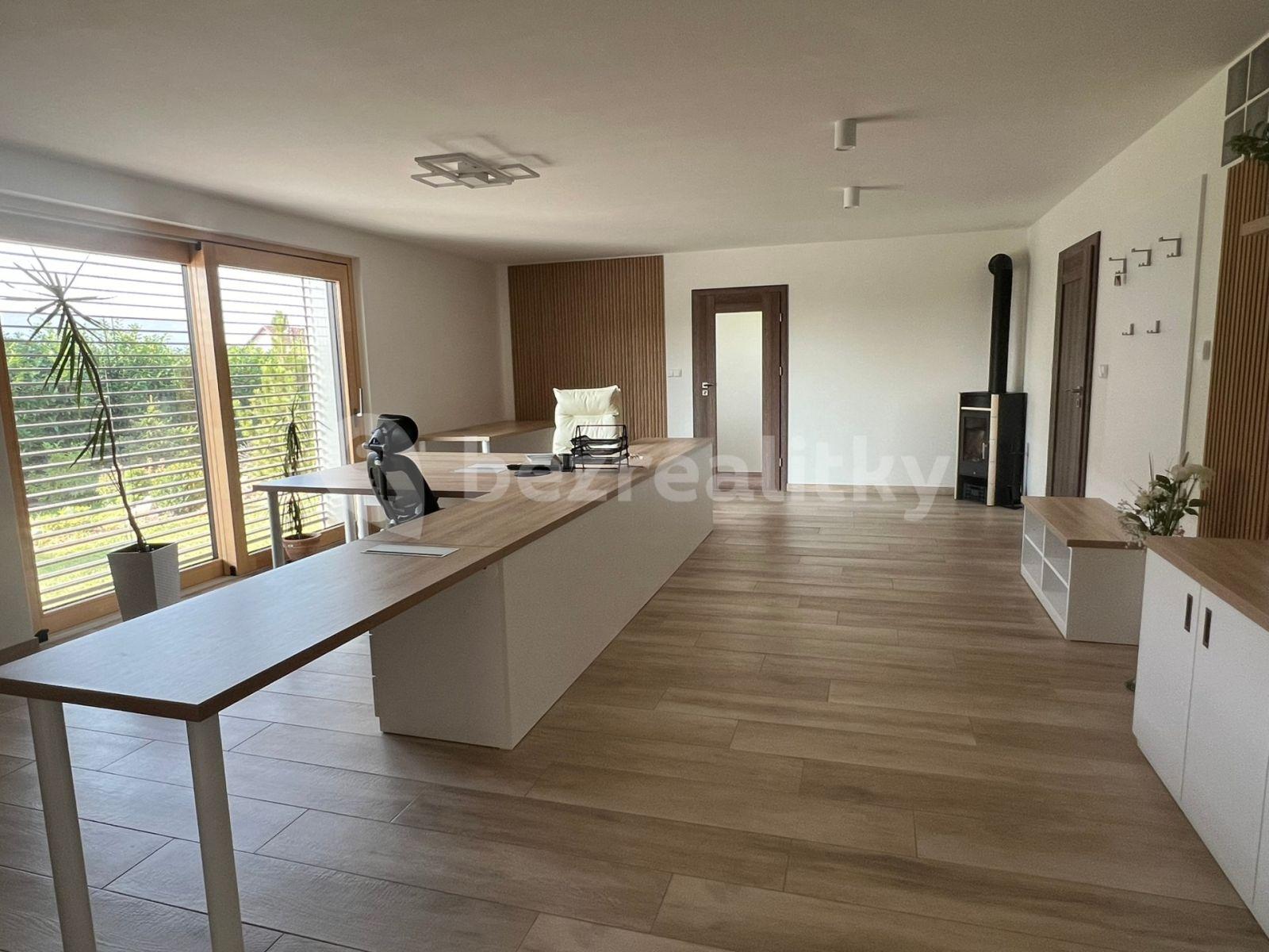 Prenájom kancelárie 92 m², Tyršova, Nučice, Středočeský kraj