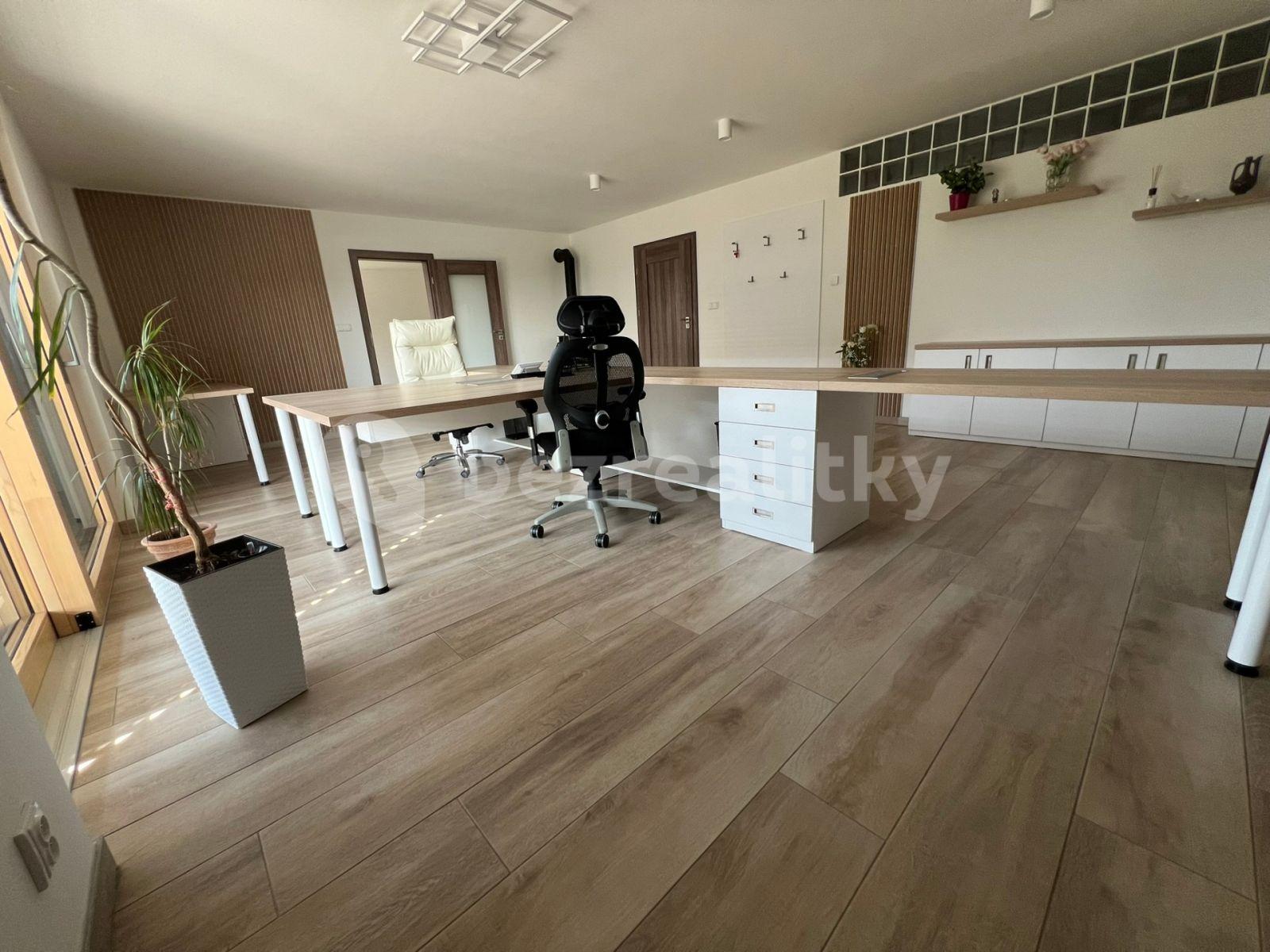 Prenájom kancelárie 92 m², Tyršova, Nučice, Středočeský kraj