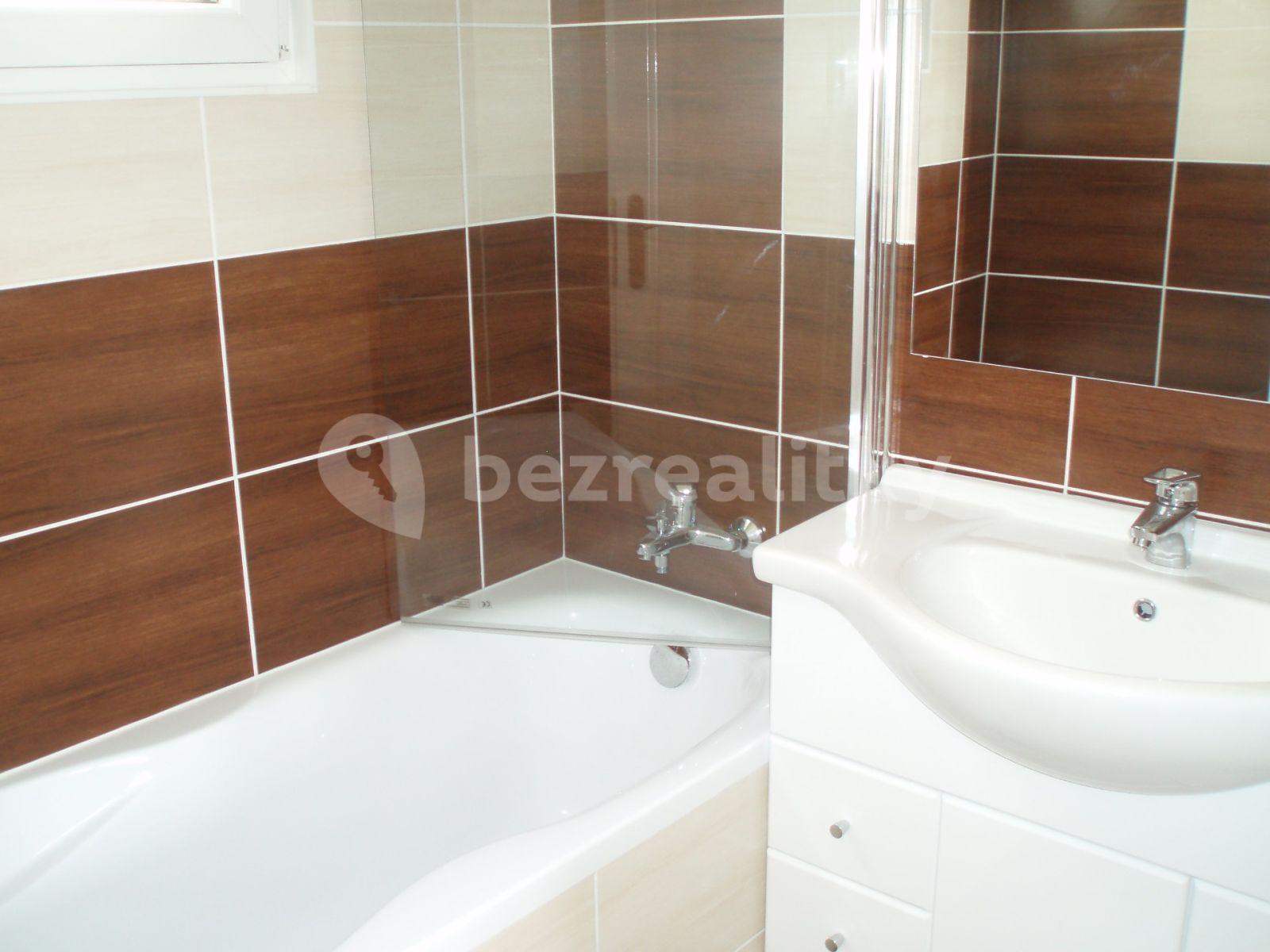 Prenájom bytu 2-izbový 54 m², Žateckých, Praha, Praha