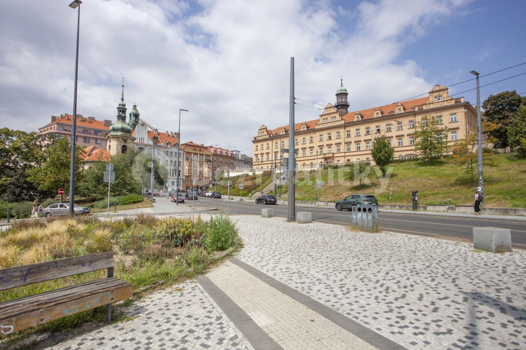 Prenájom bytu 1-izbový 35 m², Rostovská, Praha, Praha