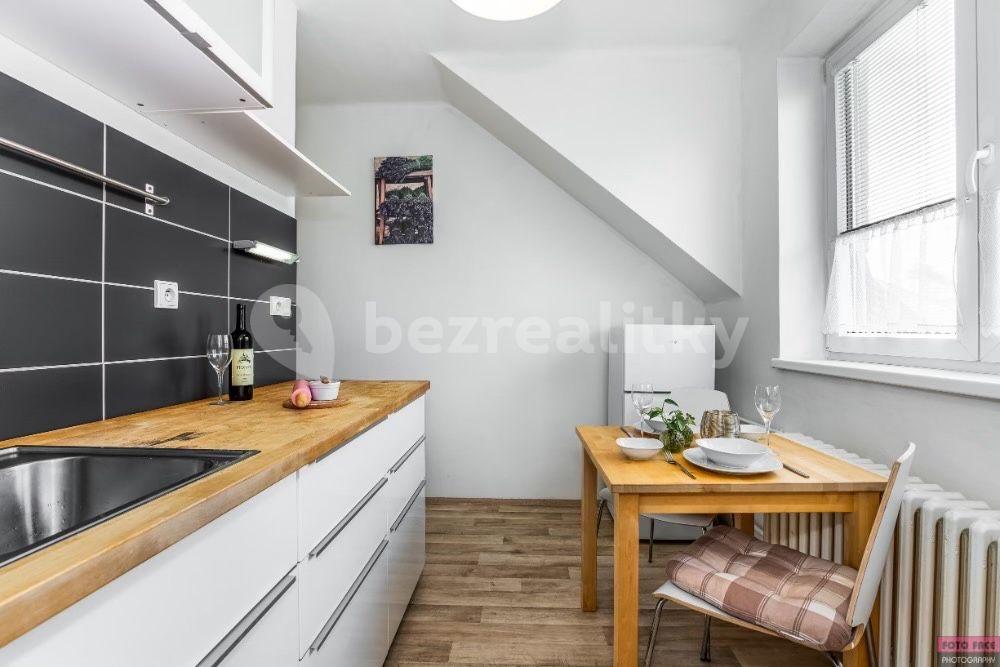 Prenájom bytu 1-izbový 28 m², Březohorská, Příbram, Středočeský kraj