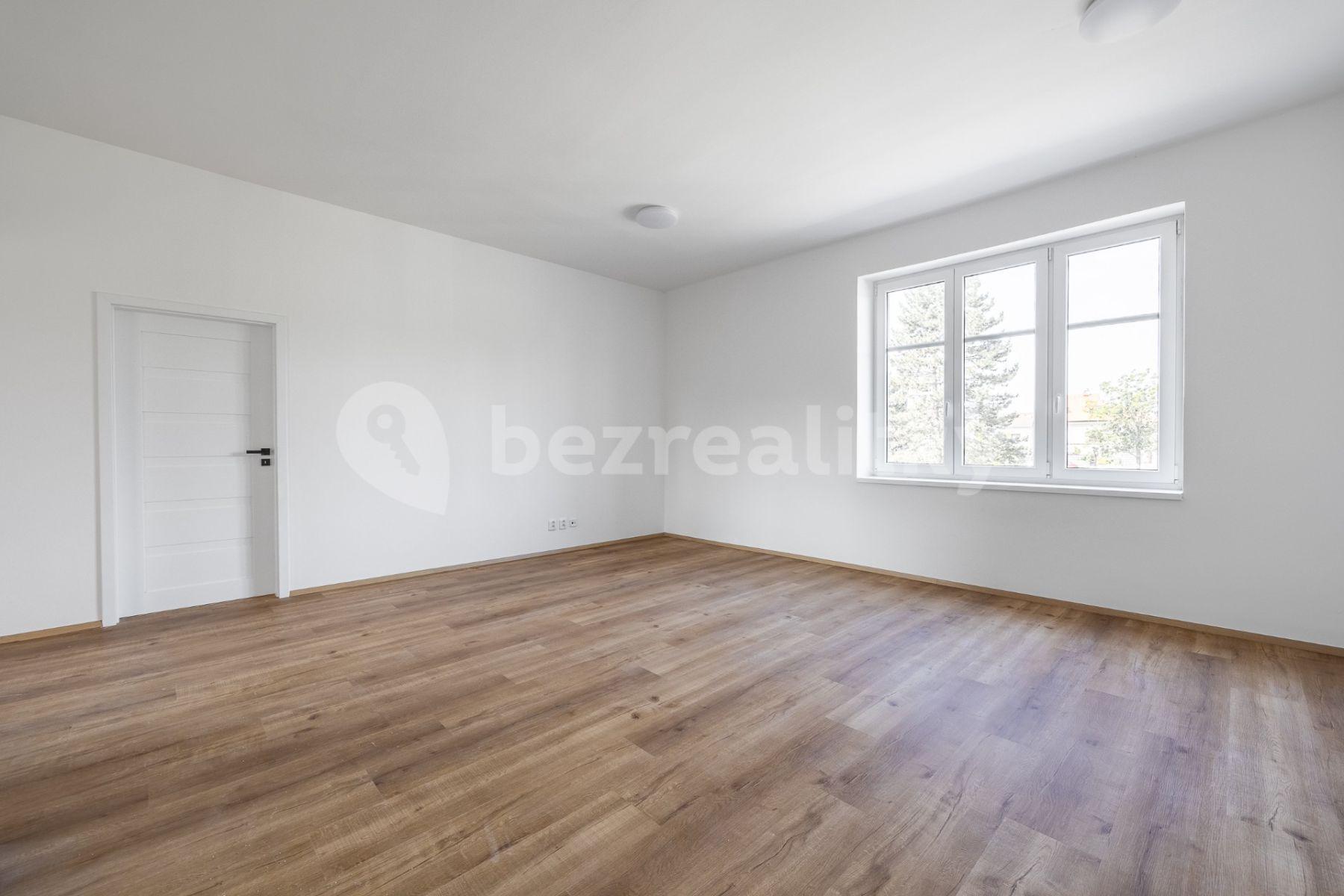 Predaj bytu 3-izbový 101 m², Stehlíkova, Slaný, Středočeský kraj