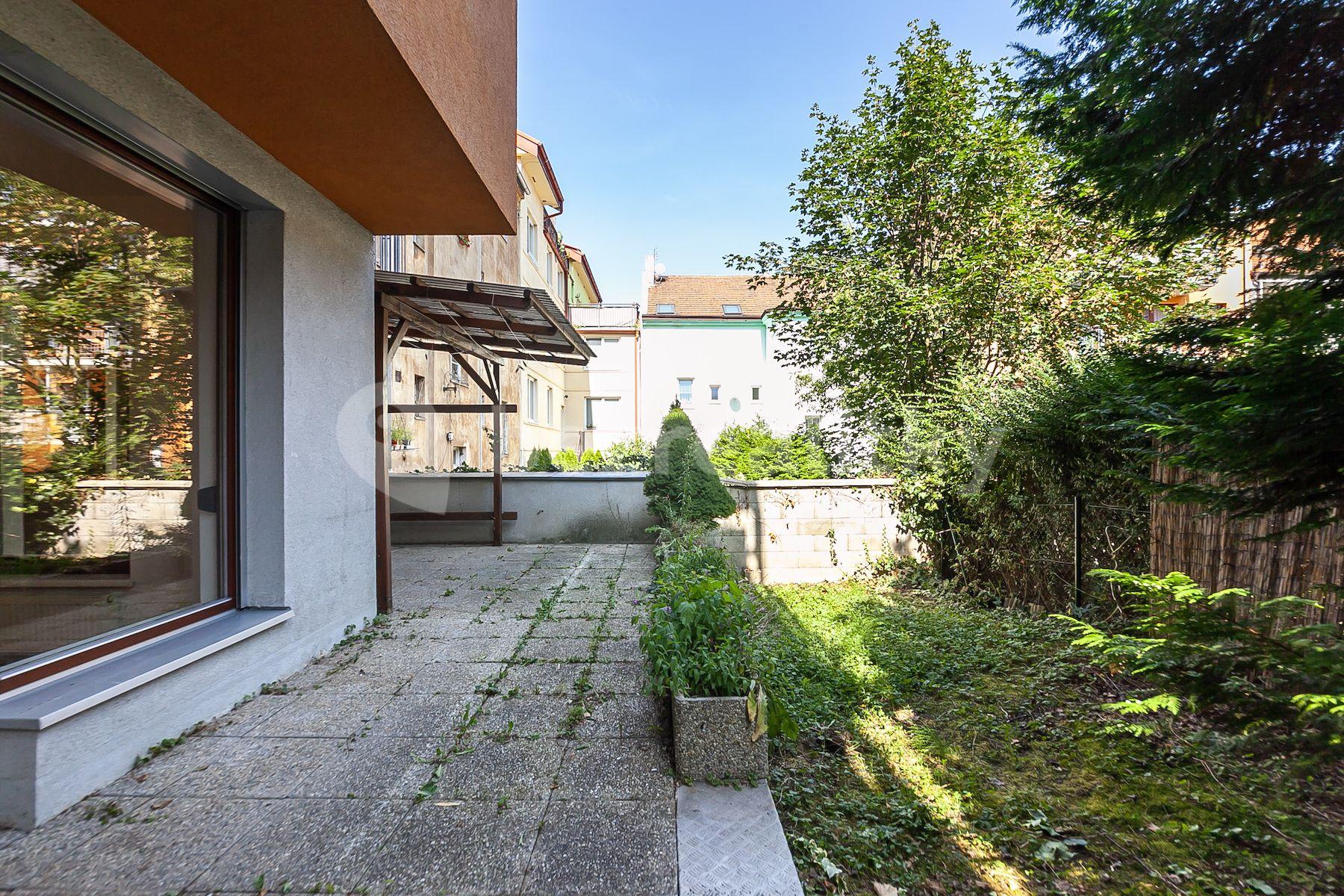 Predaj bytu 4-izbový 89 m², Lovčenská, Praha, Praha