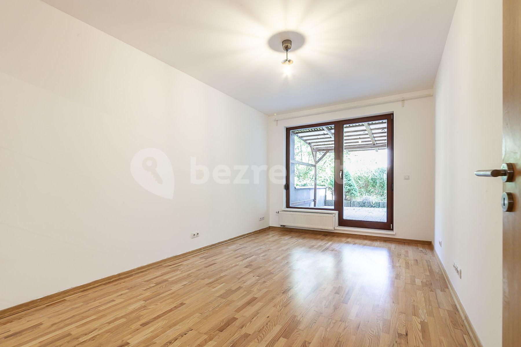 Predaj bytu 4-izbový 89 m², Lovčenská, Praha, Praha