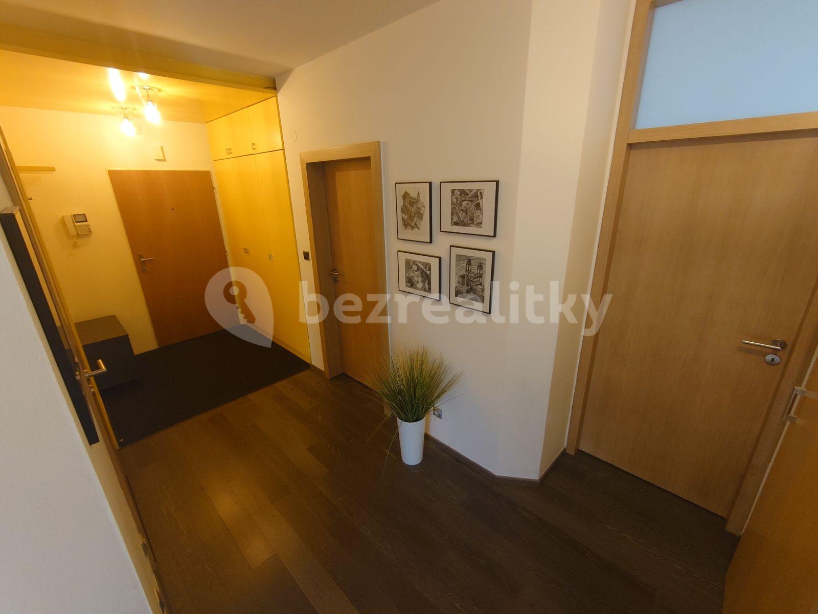 Prenájom bytu 3-izbový 90 m², Vychodilova, Brno, Jihomoravský kraj