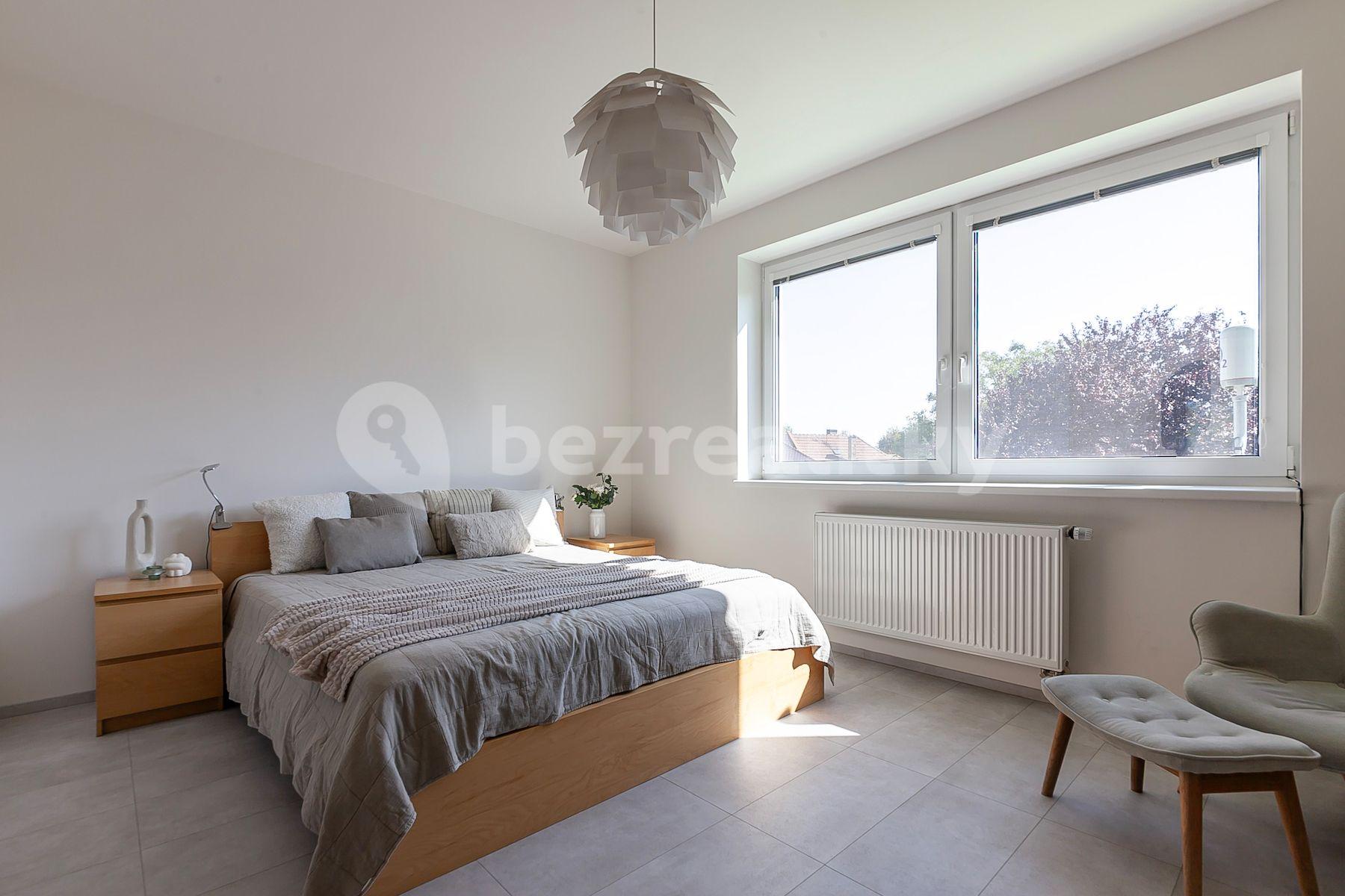 Predaj domu 154 m², pozemek 228 m², Petrohradská, Kladno, Středočeský kraj