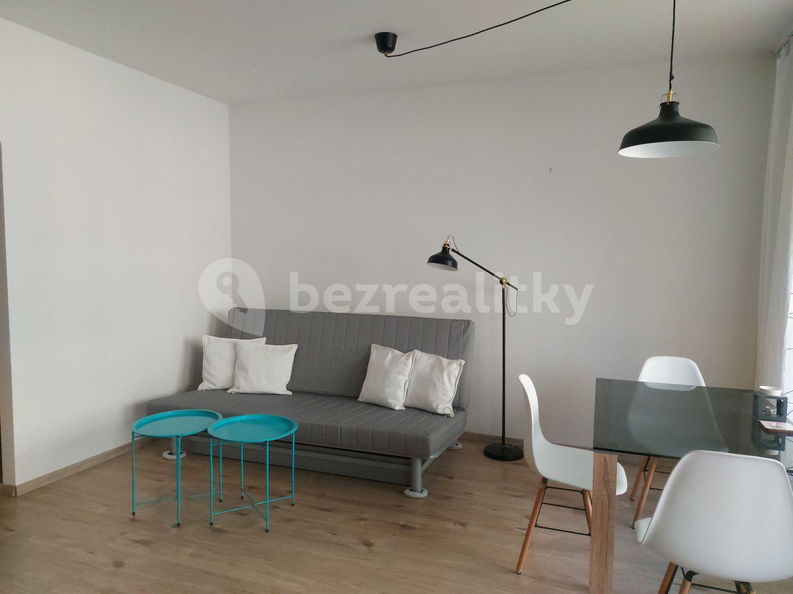 Prenájom bytu 2-izbový 49 m², Březnická, Zlín, Zlínský kraj