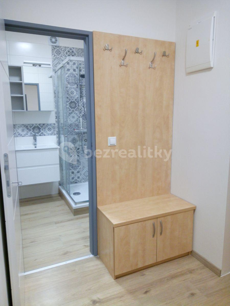 Prenájom bytu 2-izbový 49 m², Březnická, Zlín, Zlínský kraj