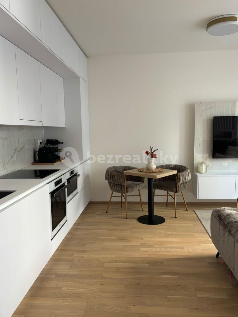 Predaj bytu 1-izbový 37 m², Šenácká, Praha, Praha