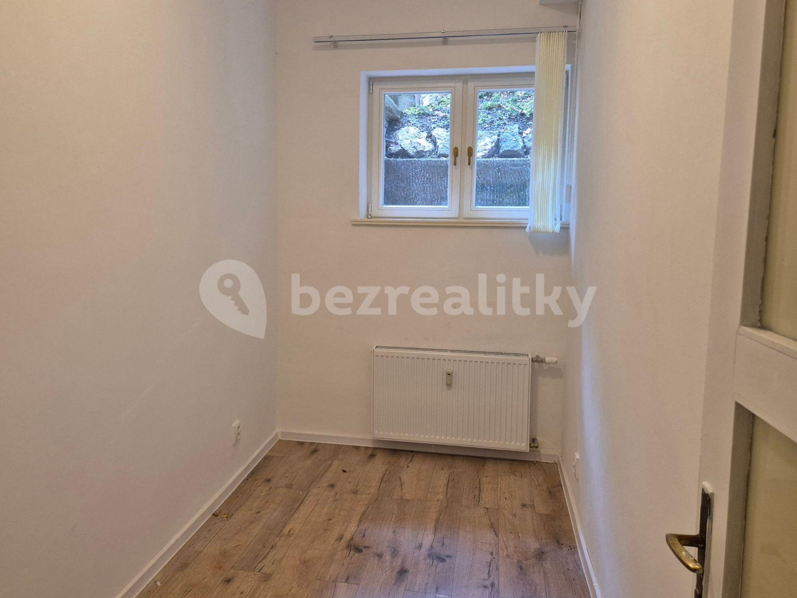 Prenájom nebytového priestoru 40 m², Šlejnická, Praha, Praha