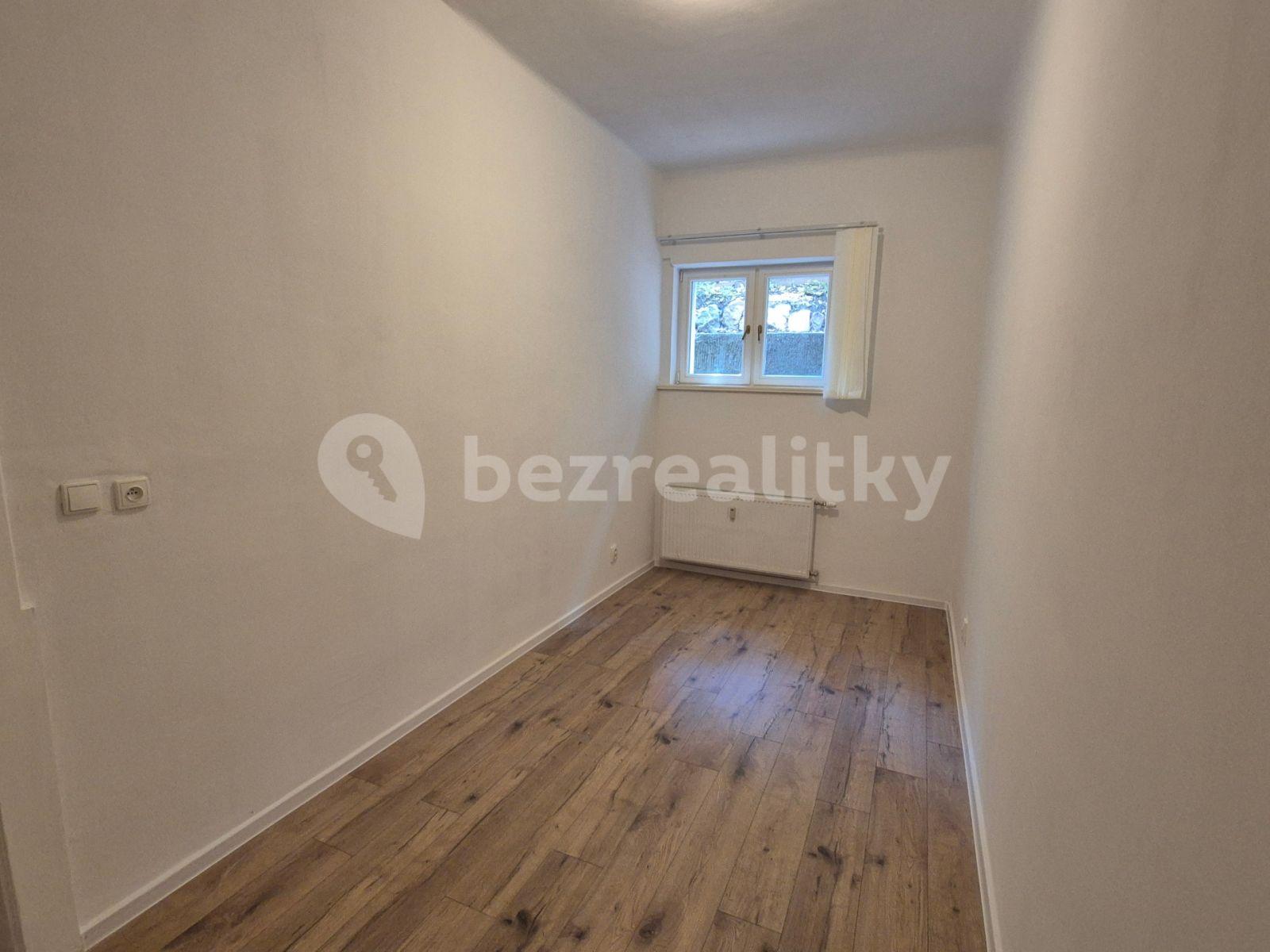 Prenájom nebytového priestoru 40 m², Šlejnická, Praha, Praha