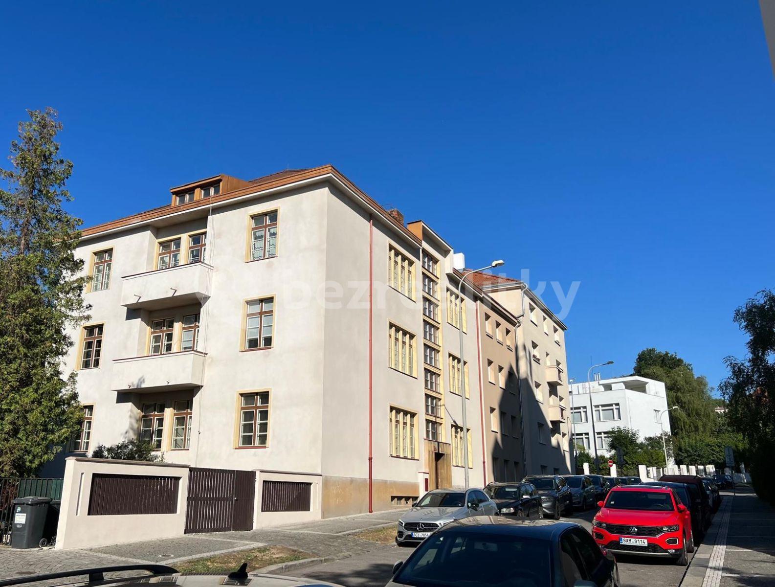 Prenájom nebytového priestoru 40 m², Šlejnická, Praha, Praha