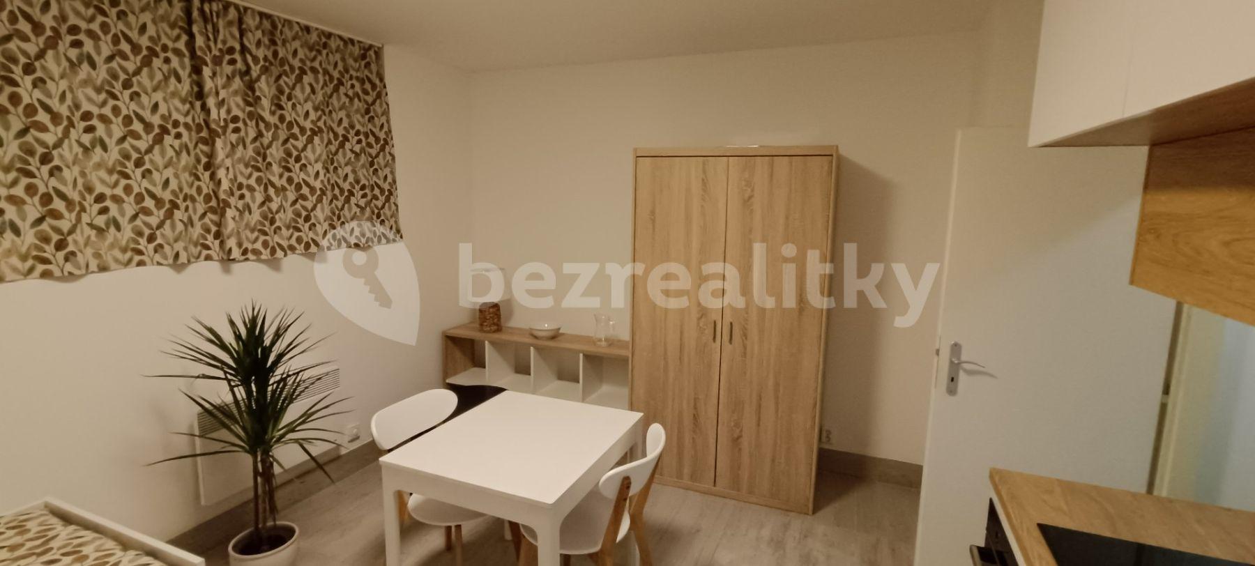 Prenájom bytu 1-izbový 26 m², Pod Kynclovkou, Praha, Praha