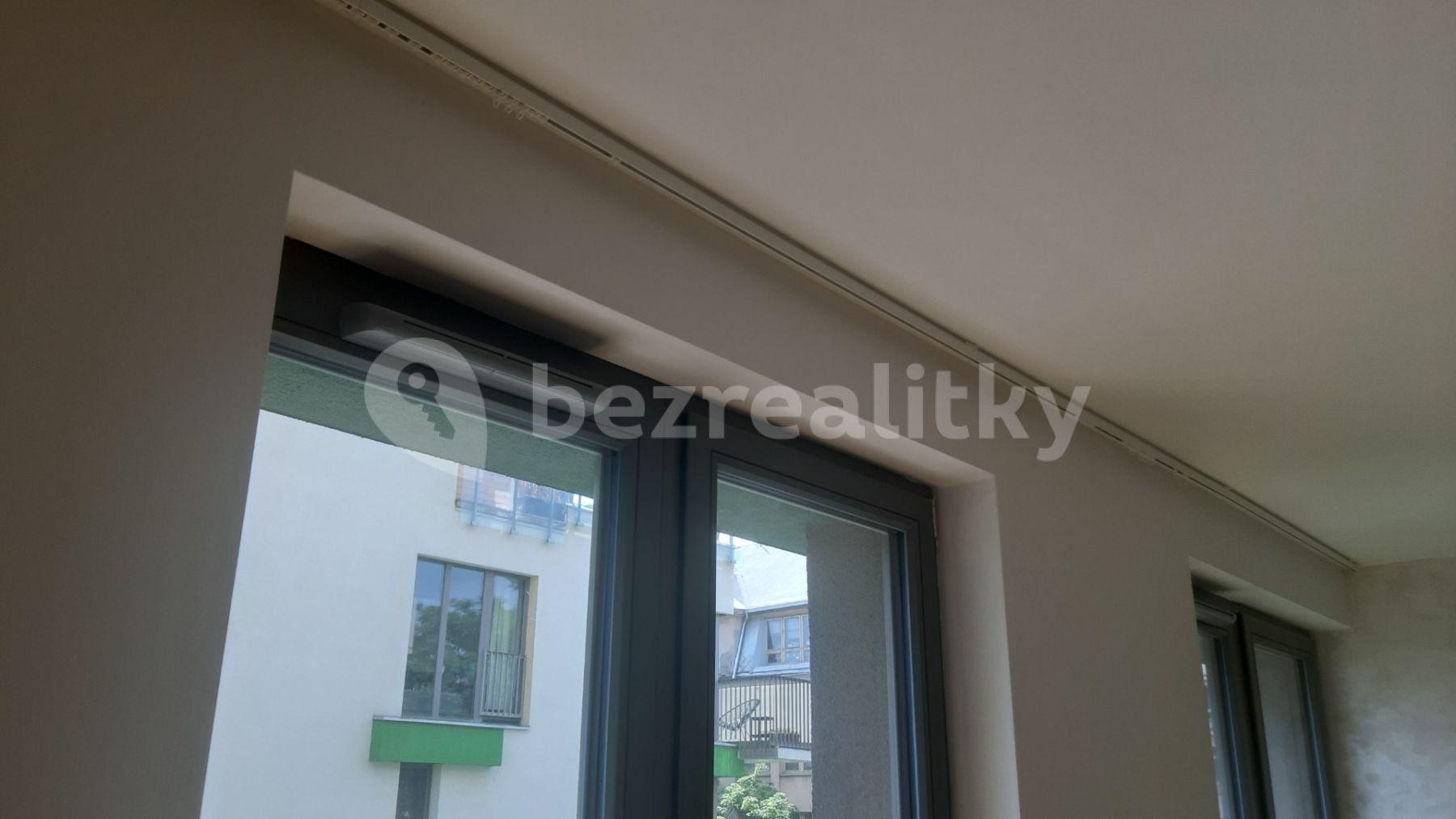 Predaj bytu 2-izbový 56 m², Altajská, Praha, Praha