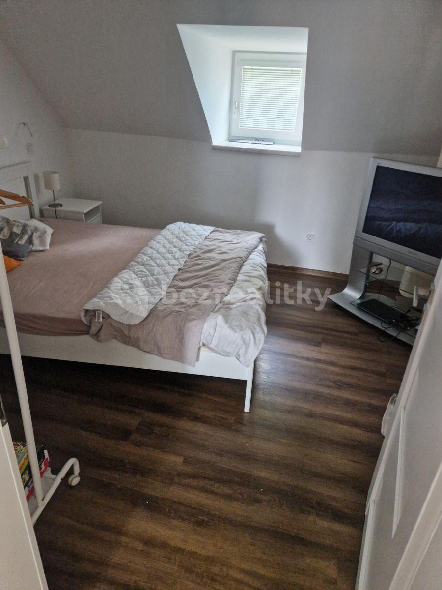 Prenájom bytu 3-izbový 65 m², Frymburk, Jihočeský kraj