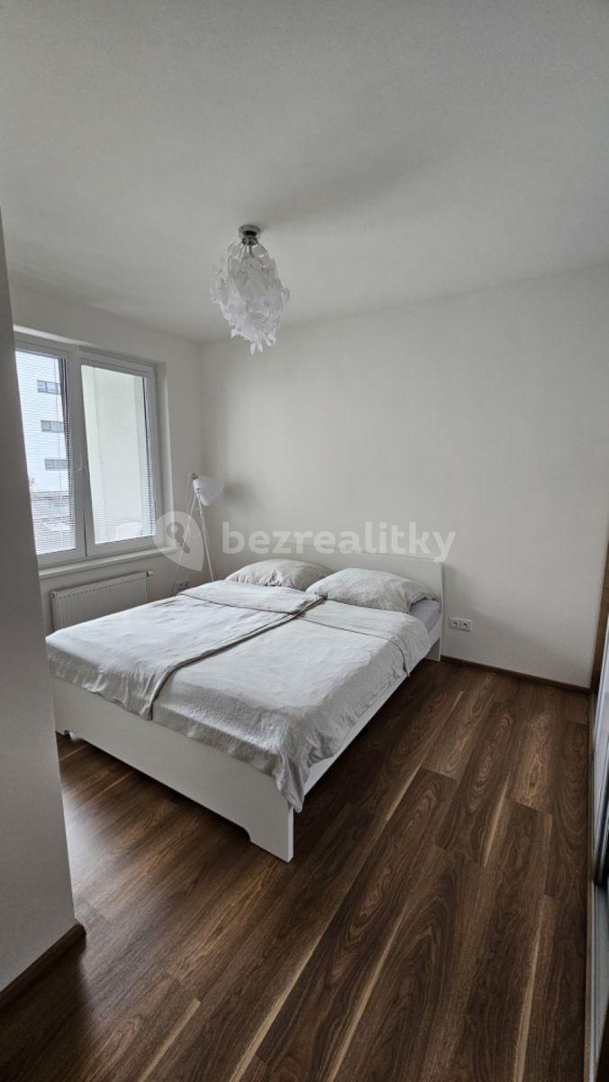 Prenájom bytu 2-izbový 45 m², Bratranců Veverkových, Pardubice, Pardubický kraj