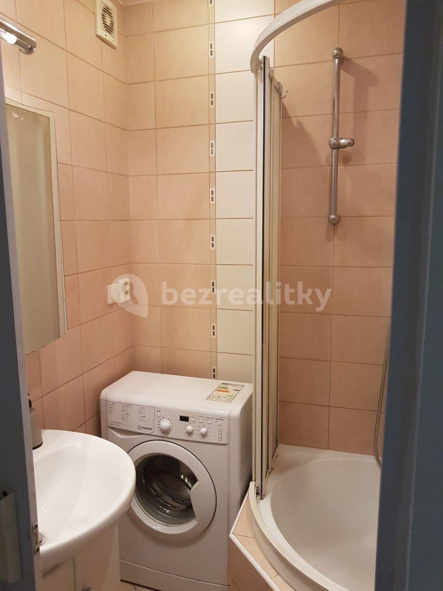 Prenájom bytu 3-izbový 75 m², třída Svobody, Zlín, Zlínský kraj