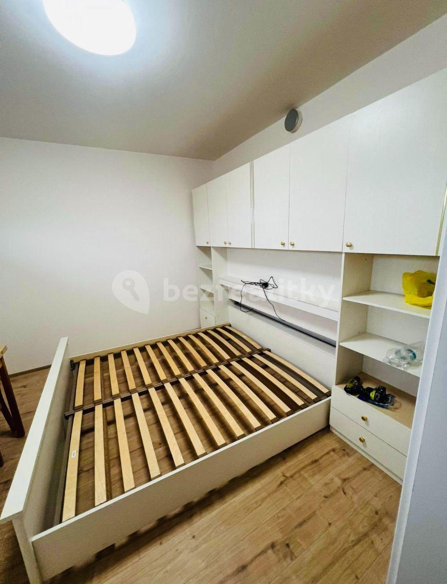 Prenájom bytu 2-izbový 42 m², Za Humny, Modřice, Jihomoravský kraj