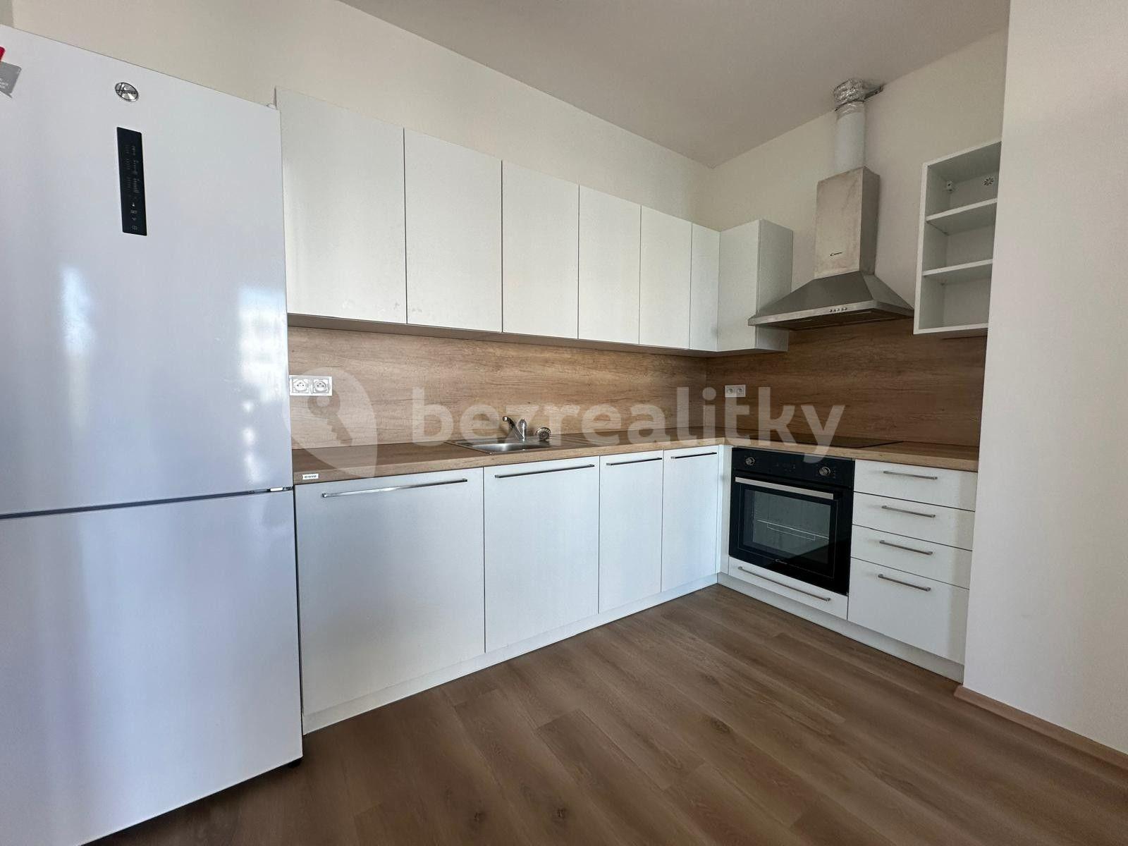 Prenájom bytu 2-izbový 40 m², Zengrova, Kolín, Středočeský kraj