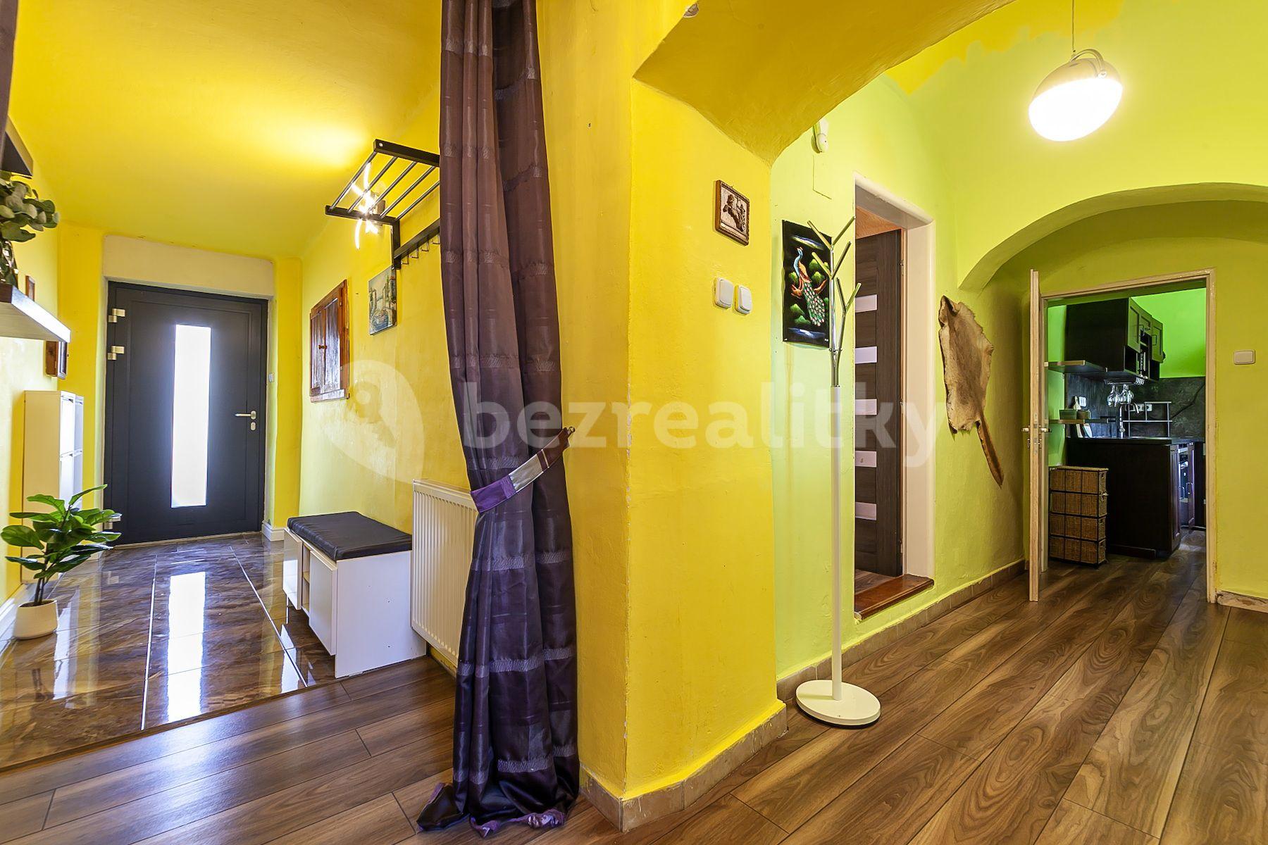 Predaj domu 180 m², pozemek 995 m², Miličín, Miličín, Středočeský kraj