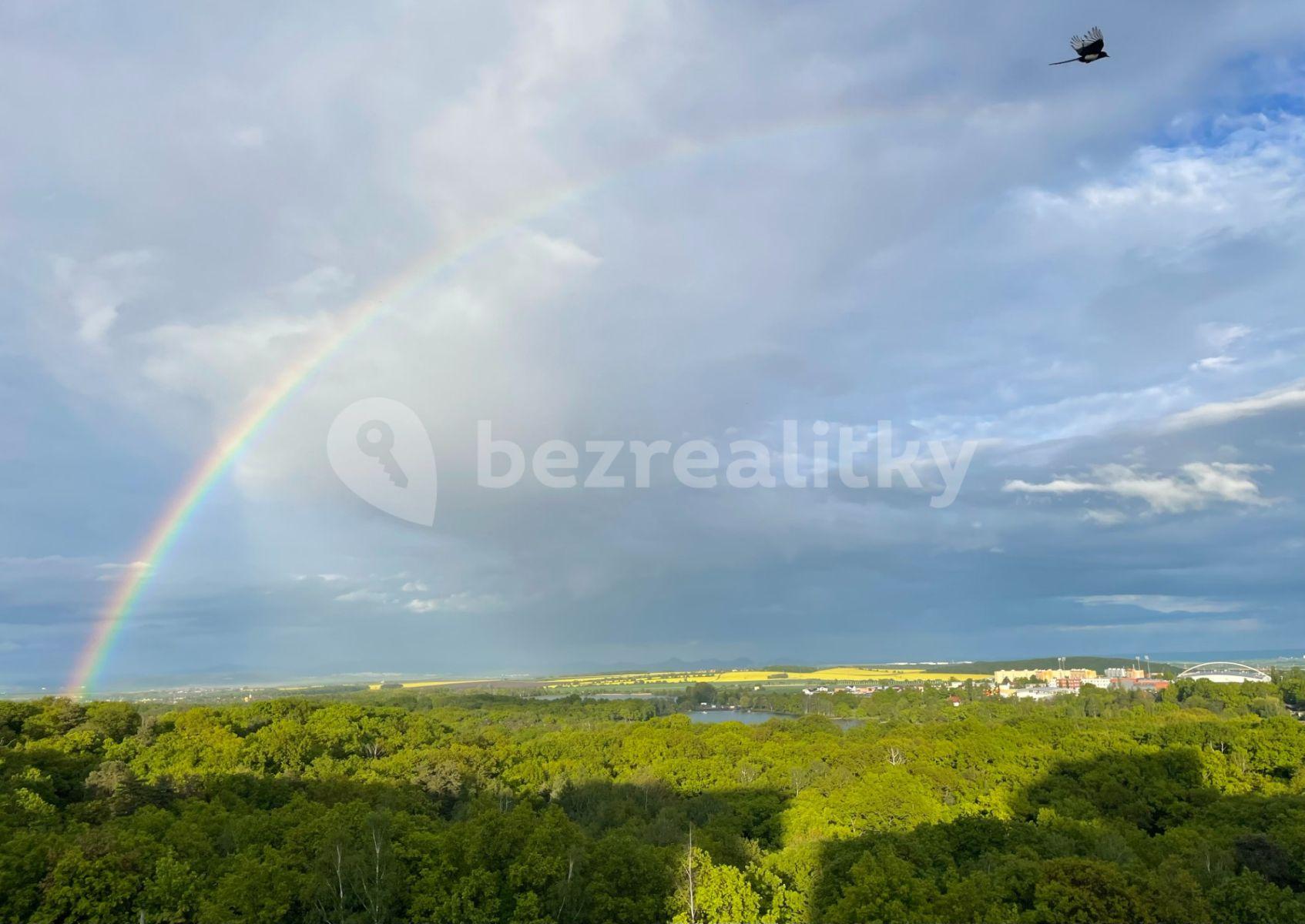 Prenájom bytu 2-izbový 63 m², Stavbařská, Chomutov, Ústecký kraj