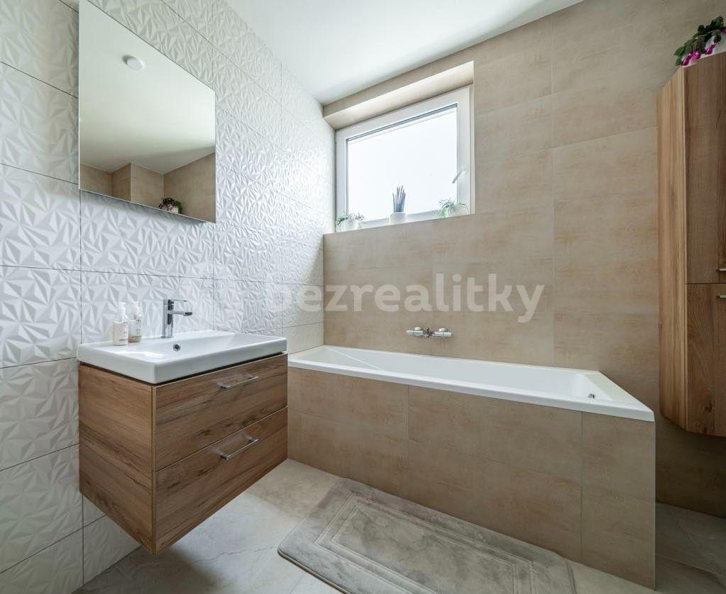 Predaj domu 173 m², pozemek 1.277 m², Chyňava, Středočeský kraj