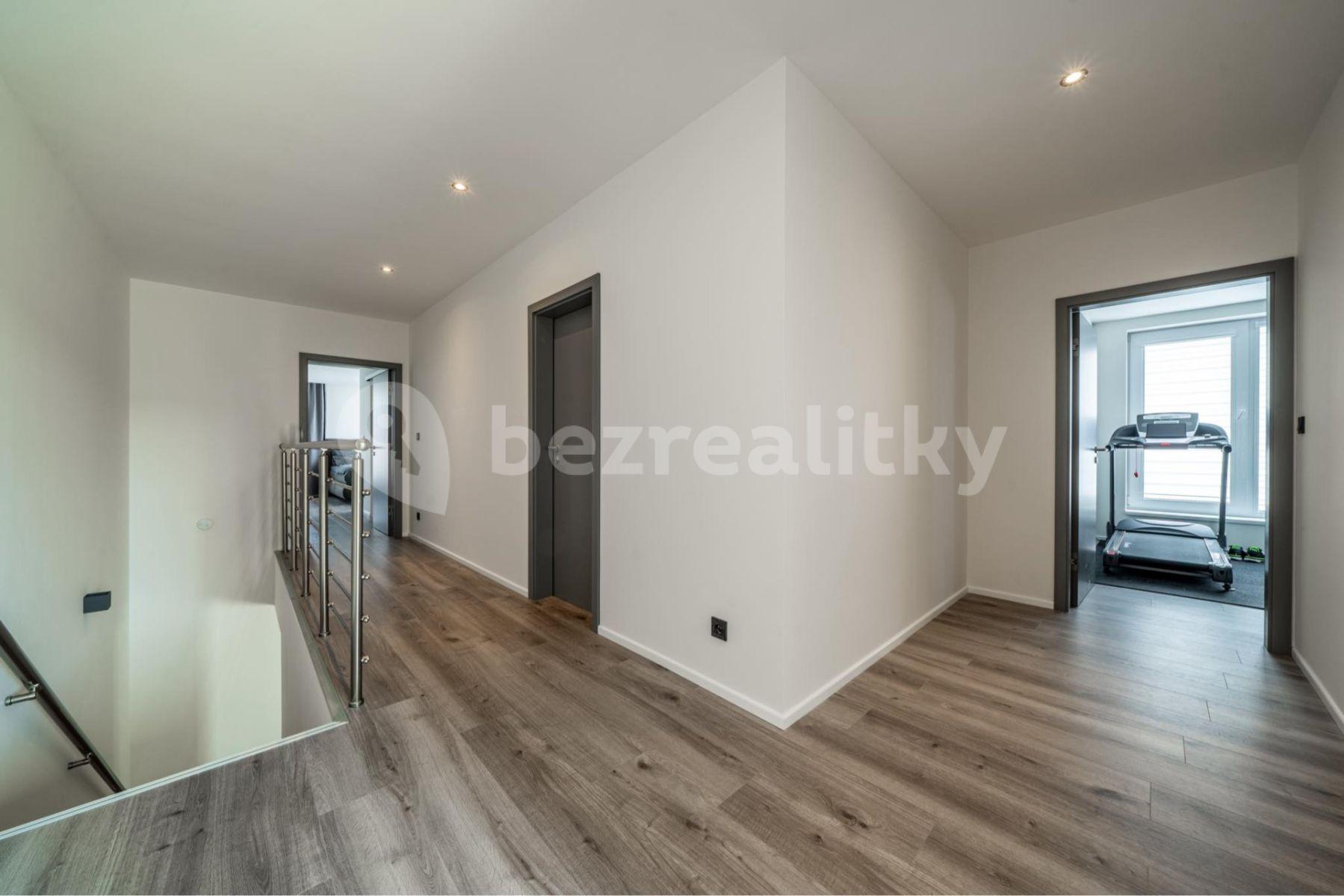 Predaj domu 173 m², pozemek 1.277 m², Chyňava, Středočeský kraj